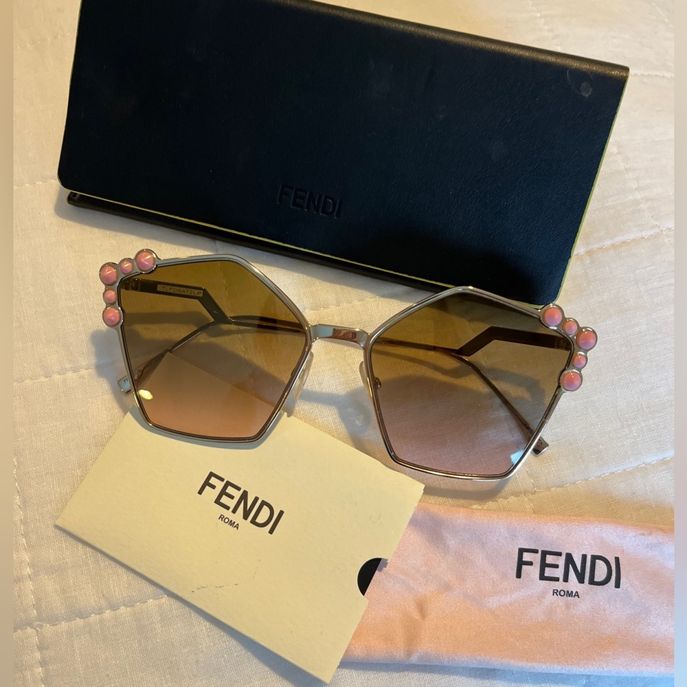 Fendi Can Eye Sunglasses